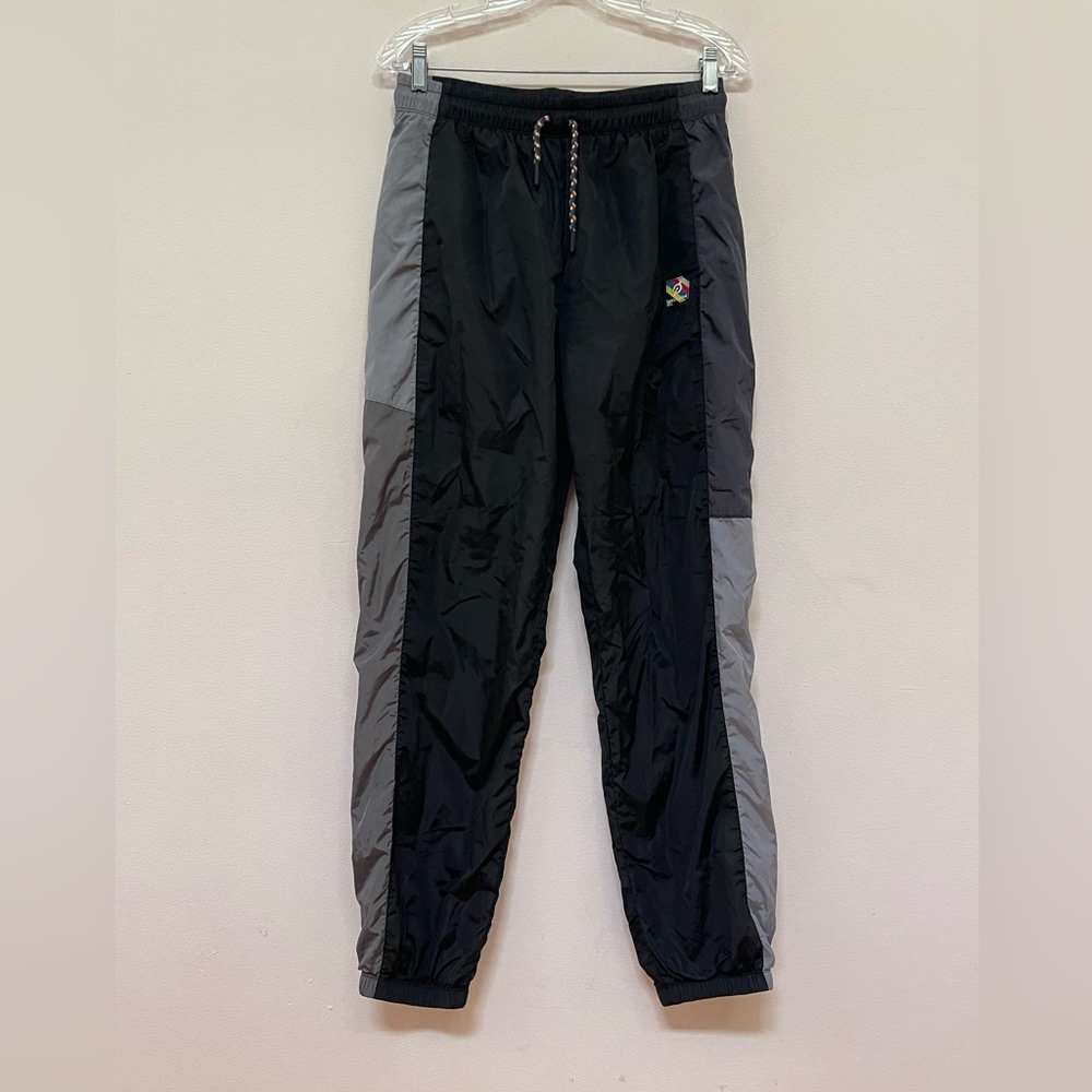 MENS PELOTON RELAY TRACK PANT BLACK FOUR LAPS